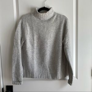 Point Sur JCrew light gray super soft yarn